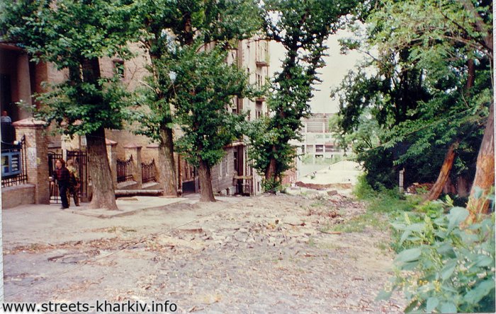 Переулок Кравцова в середине 1990х