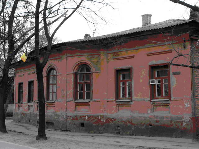 Предположительно самый старый дом по ул. Карповской, 18