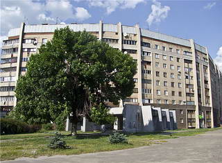 Многоэтажный жилой дом на проспекте Героев Харькова