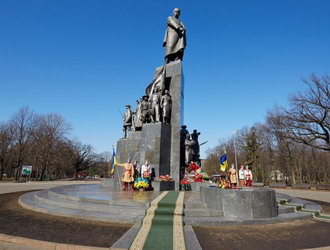 Памятник Шевченко в Харькове