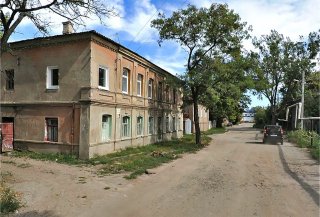 Старые дома по пер. Ващенковскому