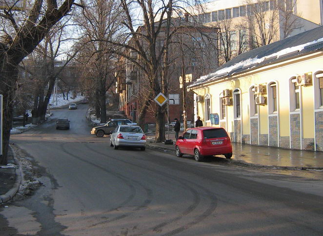 Улица Маршала Бажанова, Харьков