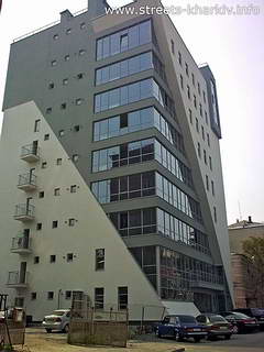 Новое здание, улица Короленко